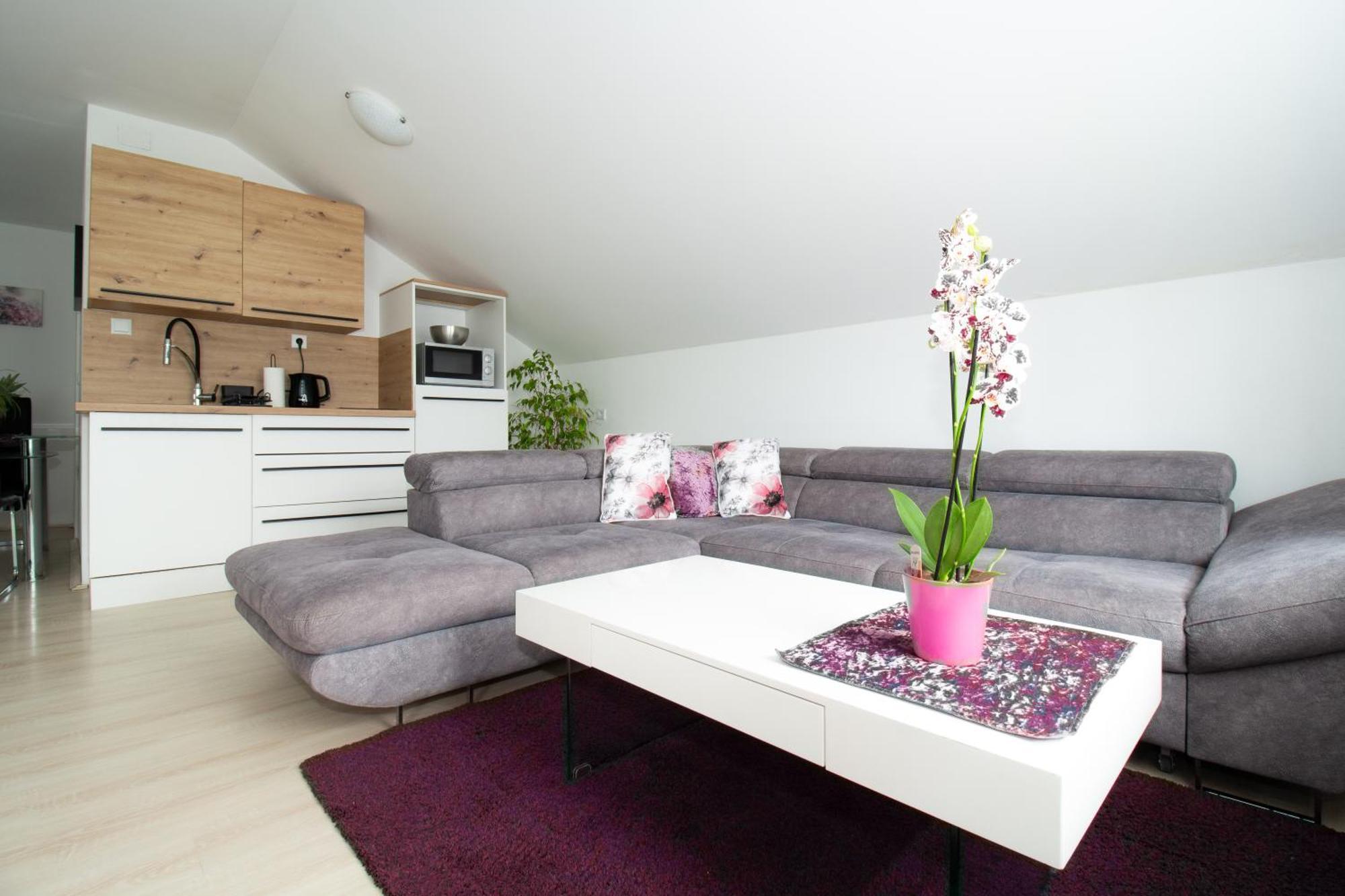 Apartman Keti Donja Lomnica Luaran gambar
