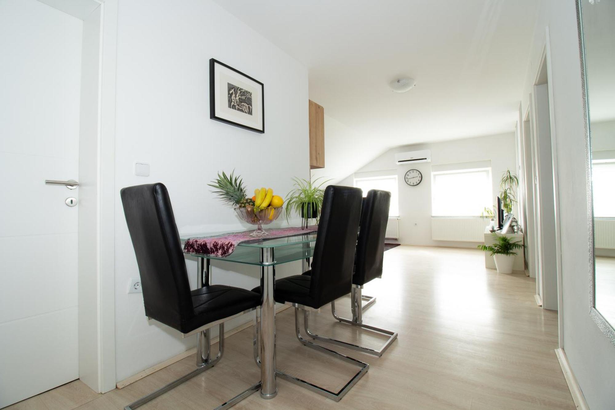 Apartman Keti Donja Lomnica Luaran gambar
